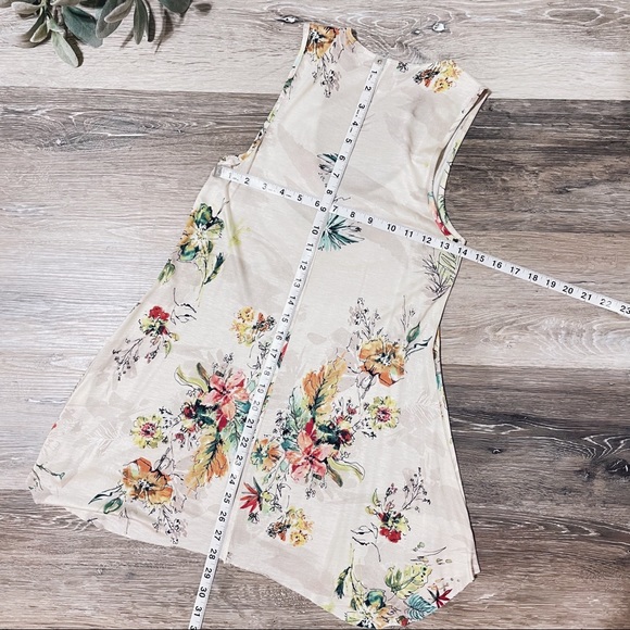 Muted Bright Floral Sketch Style Tunic Shirt Top - Picture 4 of 5